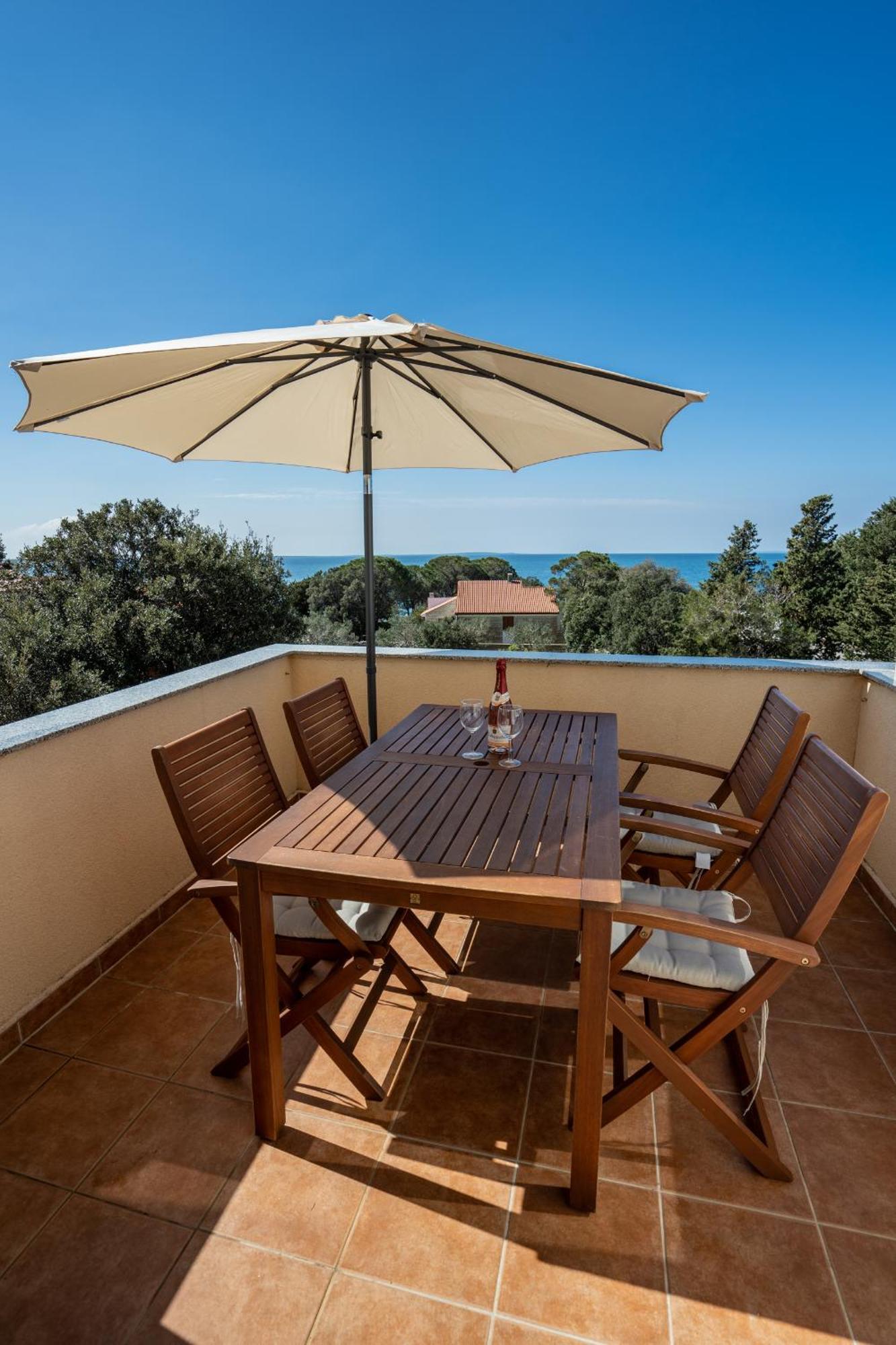 Apartament Klarta Novalja