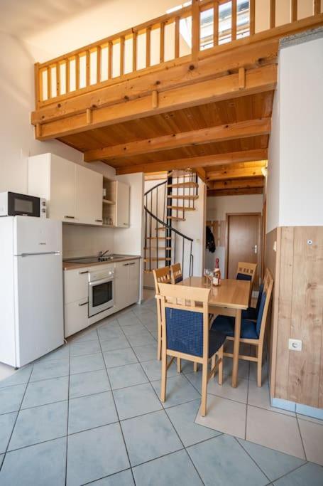 Klarta Apartament *